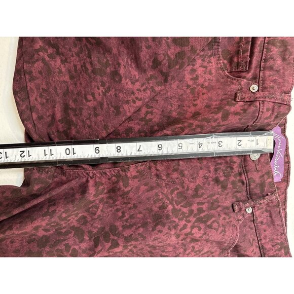 Gloria Vanderbilt Women’s Rail Straight Jeans Size 10 Short Leopard Print - Picture 8 of 10